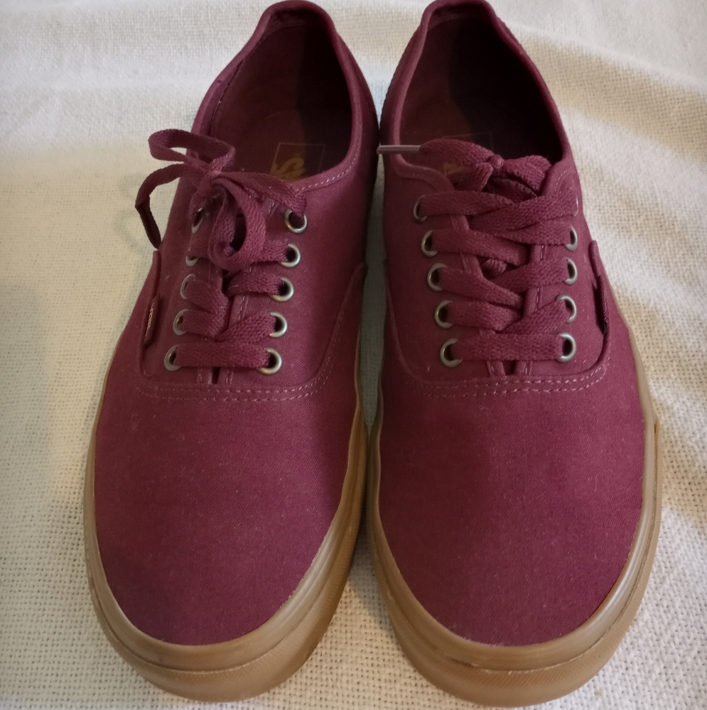 Burgundy Vans, Gum Sole 🤘NWOT WOB